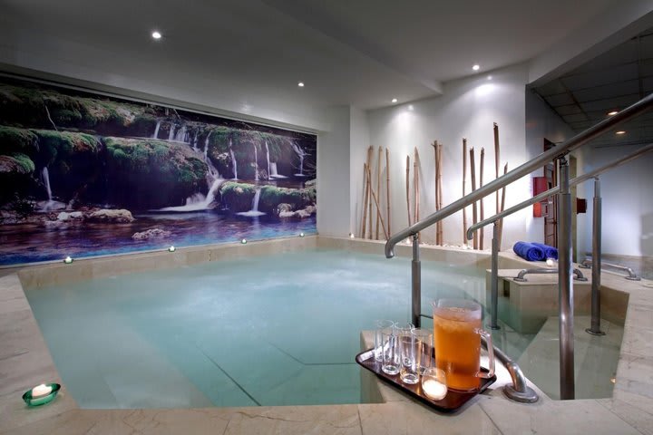 Indoor Jacuzzi