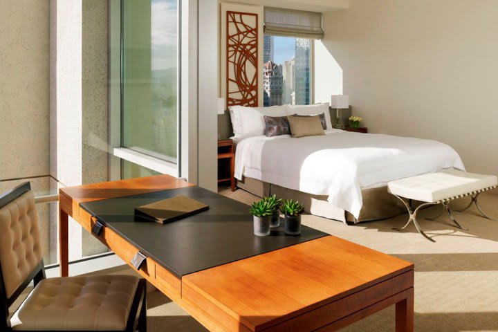 Executive guest room at The St Regis hotel in San Francisco