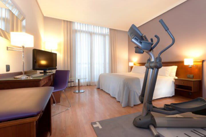 El TRYP Madrid Cibeles tiene habitaciones equipadas con aparatos para hacer ejercicio