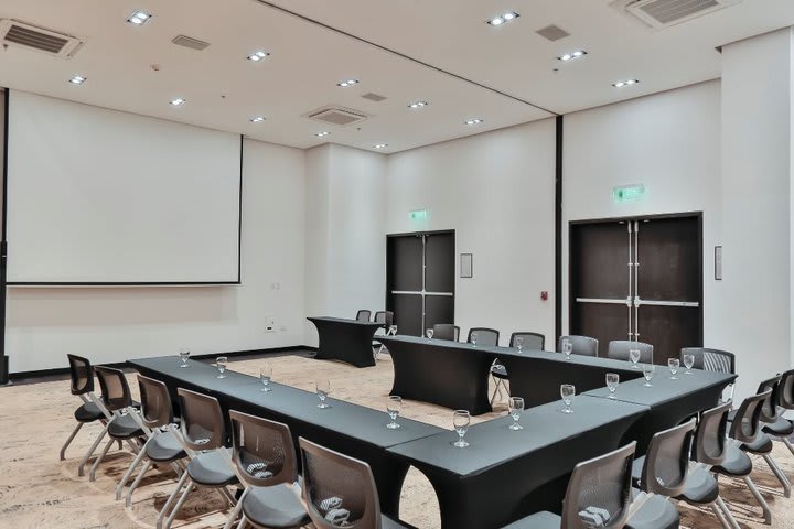Hotel Holiday Inn Bucaramanga Cacique