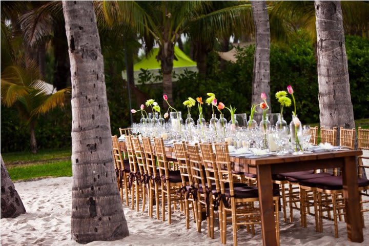 The Surfcomber hotel in Miami Beach offers wedding planning service