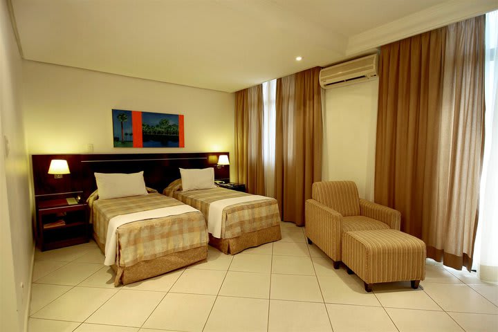 There are double guest rooms at Hotel Millennium Manaus