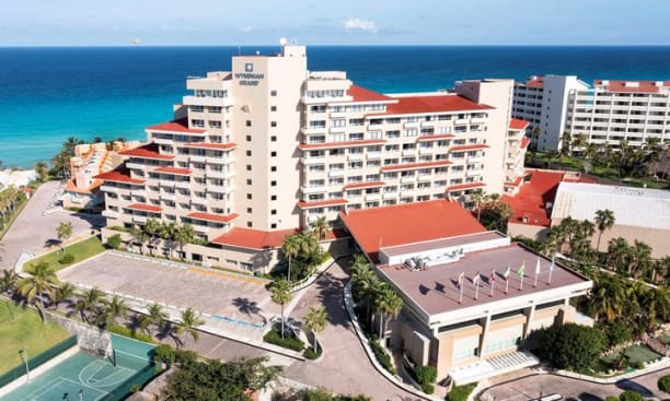 Wyndham Grand Cancun All-Inclusive Resort & Villas