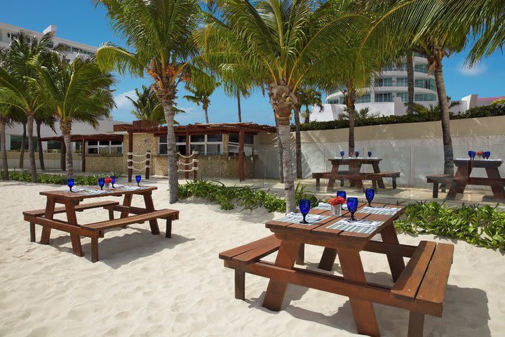 Beach bar