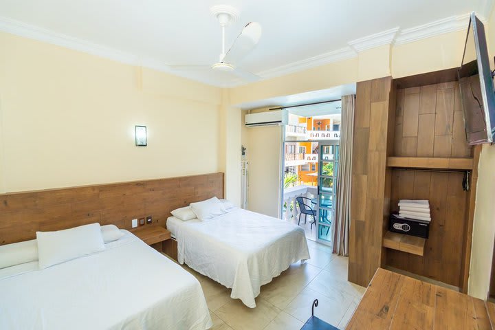 Junior Room, 2 Double Beds