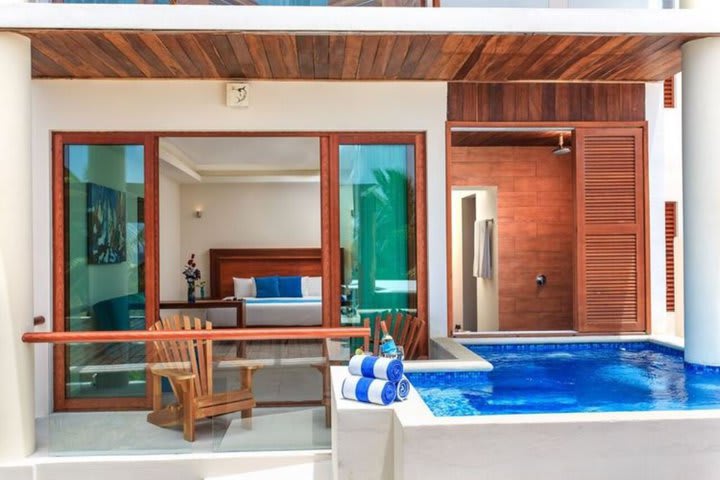 Ocean view con private pool