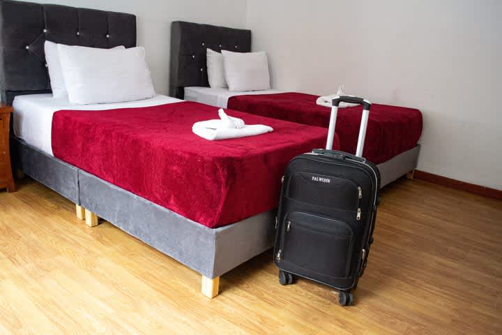 PriceTravel - Travel easy, without excuses