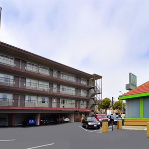 Presidio Parkway Inn