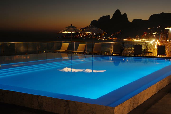 Alberca del hotel Fasano Río de Janeiro