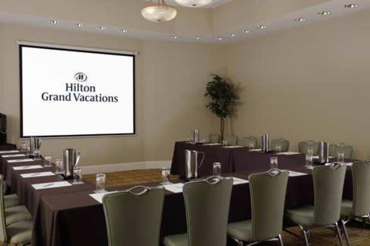 Hilton Grand Vacations Suites tiene salones de eventos