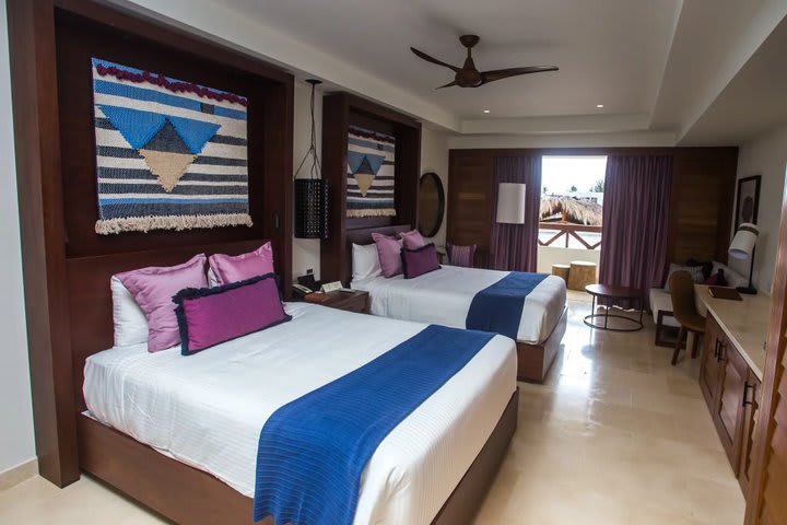 Img - Preferred Club junior suite tropical view double beds - PJRTVD