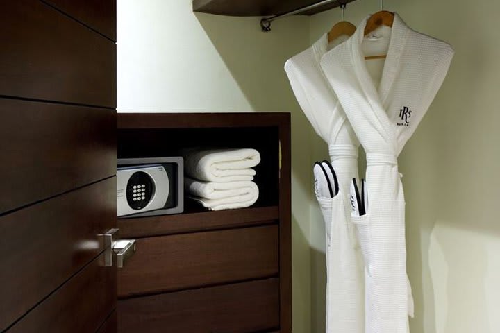 In-room amenities