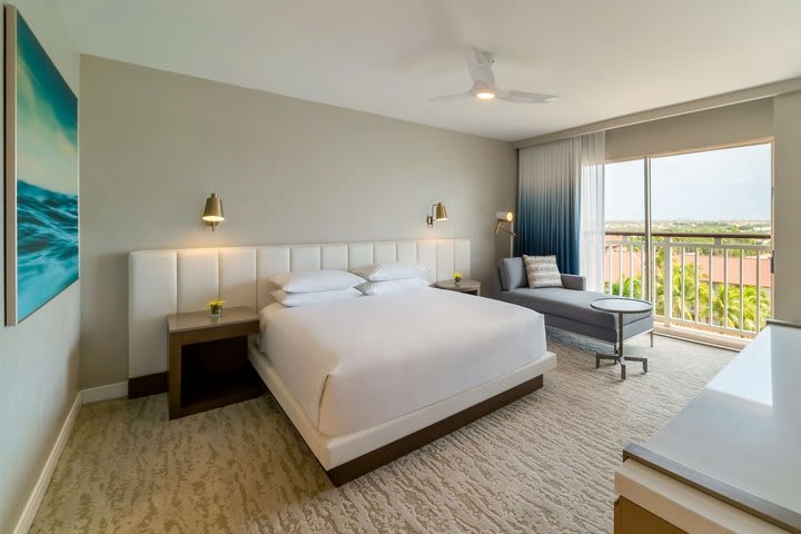 1 King Resort And Ocean View Trinitaria Suite