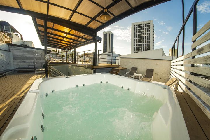 Jacuzzi en la terraza