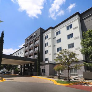 Courtyard by Marriott Monterrey Aeropuerto