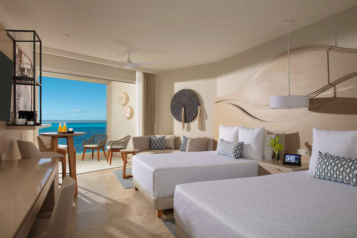 Allure junior suite double with partial ocean view