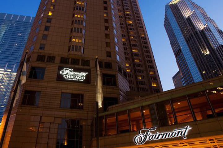 Fairmont Chicago at Millennium Park