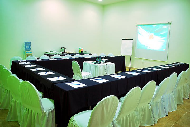 Hotel Bello cuenta con instalaciones para conferencias