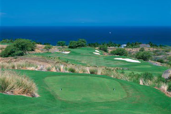 Campo de golf en el complejo hotelero Prince en Hawaii