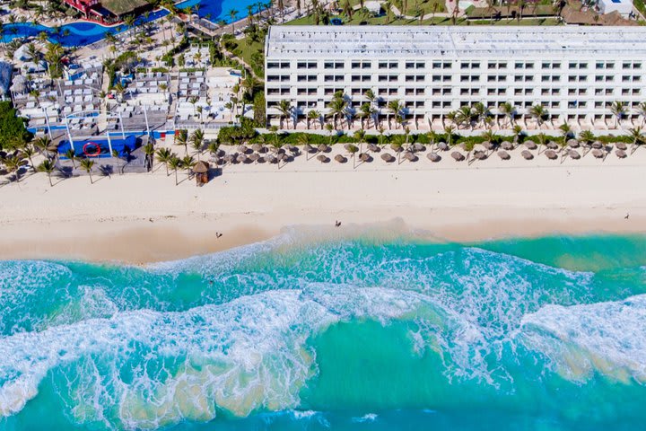 Hotel frente a la playa