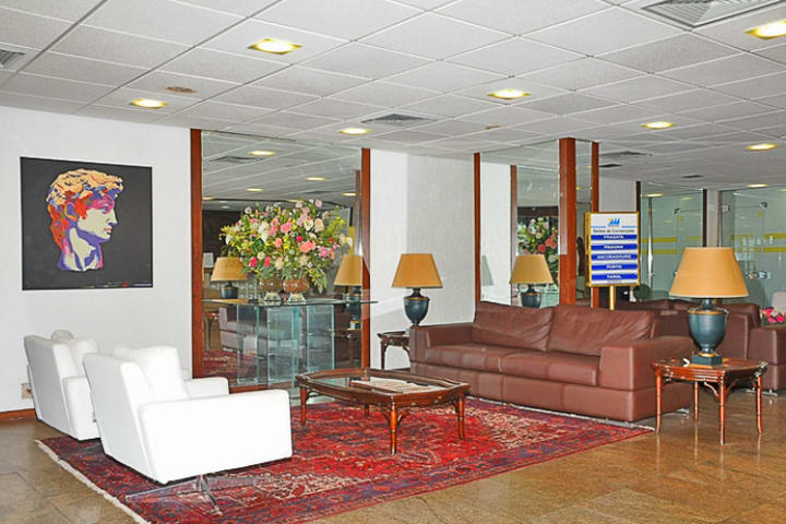 Lobby del Marazul Hotel Salvador