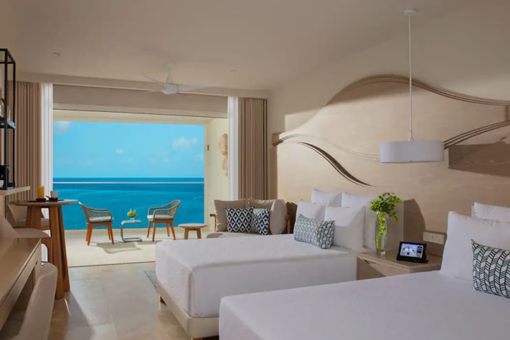 Img - Junior suite doble Xcelerate frente al mar
