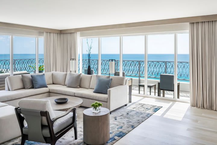 Sitting area in the Nobu villa