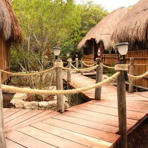 Maya Cabanas & Cenote Tulum