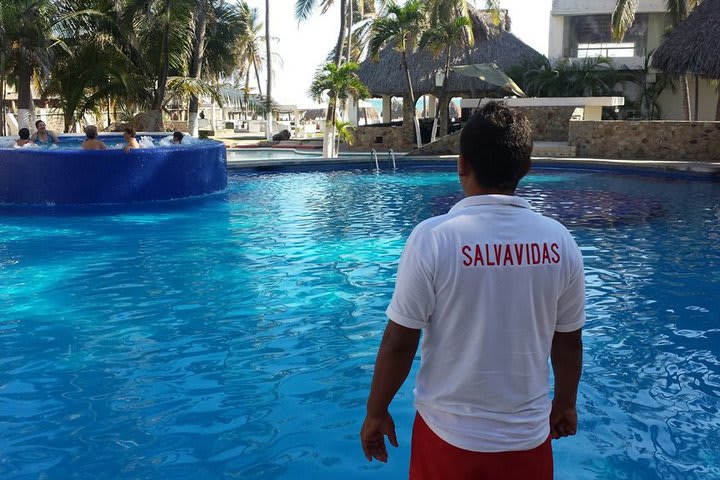 Salvavidas en el hotel