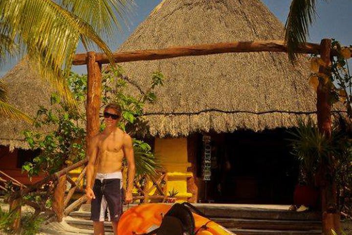 Se pueden rentar kayaks en Villas Delfines, Holbox