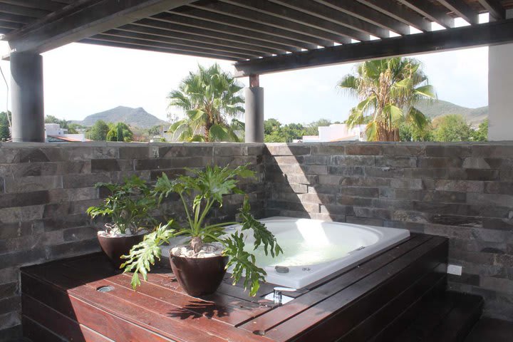 Jacuzzi in a master suite