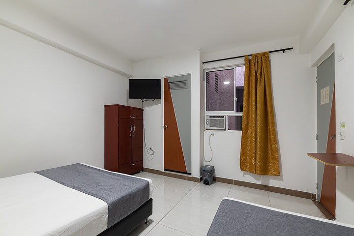 Guest room with air conditioning