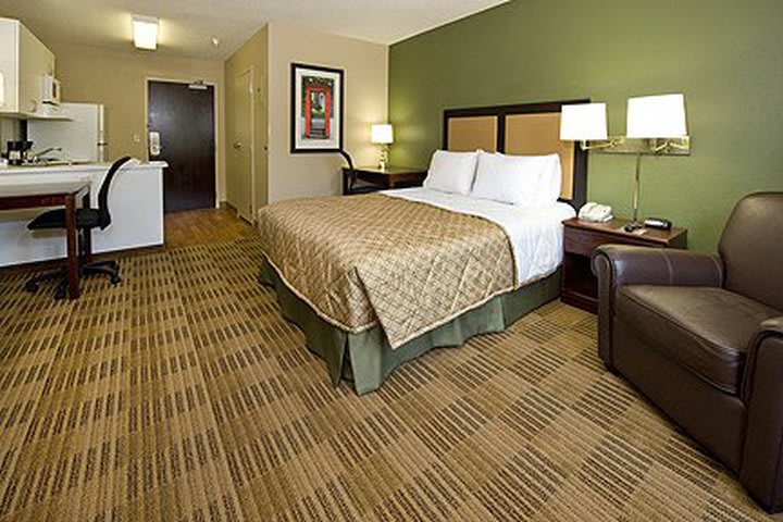 Suite estudio con cama queen en el hotel Extended Stay America en Long Beach