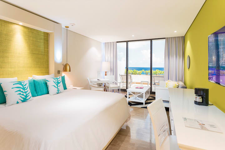 Luxury junior suite with ocean view