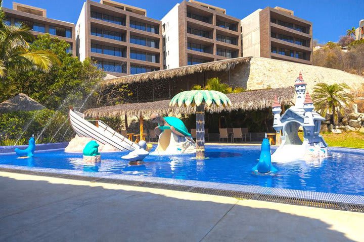 Children’s rides at the pool