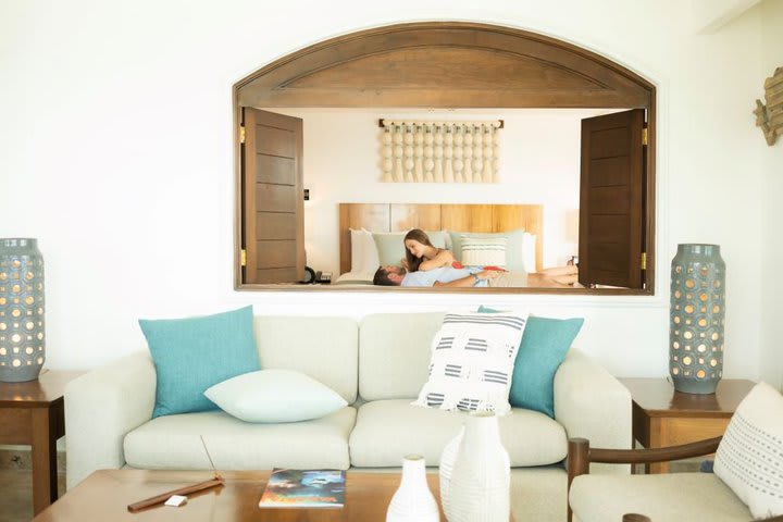 Sitting area in a master suite