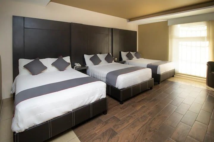 Standard room with 3 beds