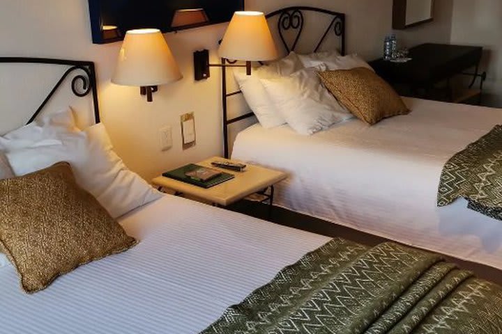 Deluxe double guest room