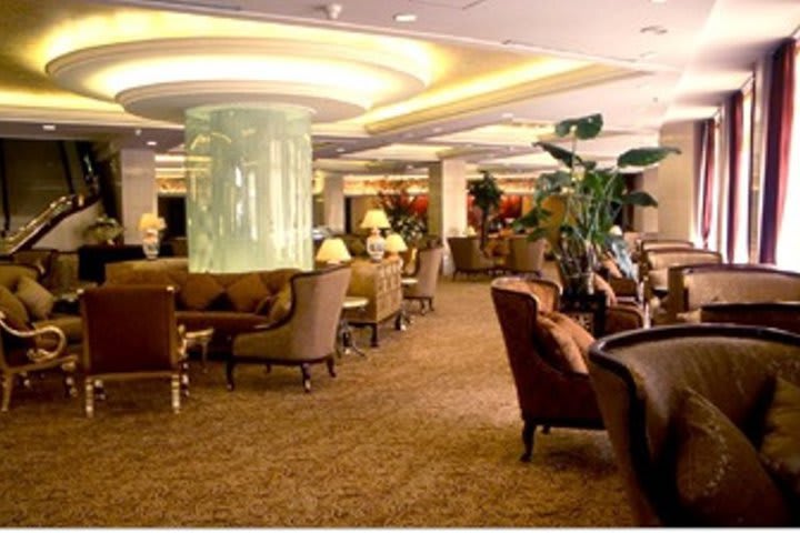 Best Western Shanghai New Century is a business hotel in downtown Shanghai