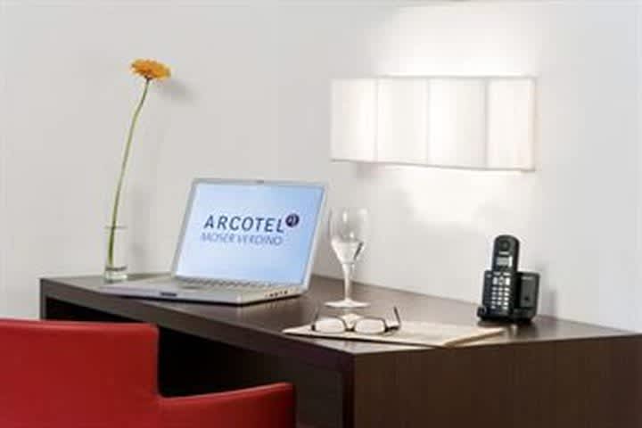 PriceTravel - Travel easy, without excuses