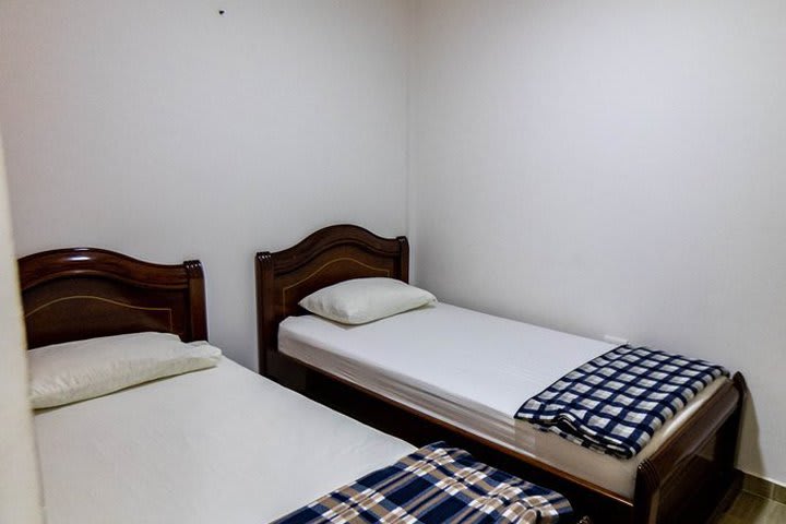 Dormitorio con dos camas