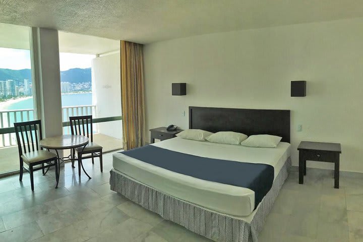 Habitación estándar king con vista a la bahía