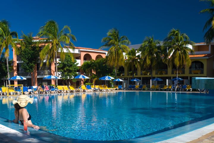 The pool is ideal to relax