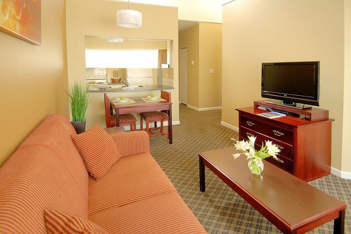 Suites at the Robson Suites hotel in Vancouver have a full kitchen