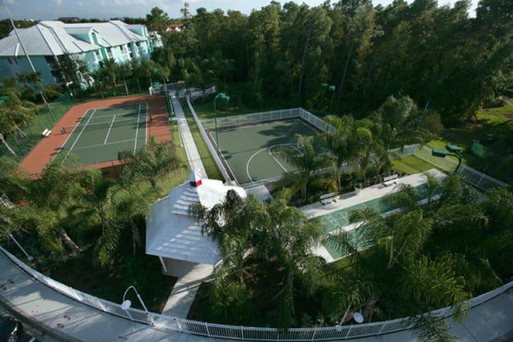 Cypress Pointe Resort en Lake Buena Vista cuenta con canchas