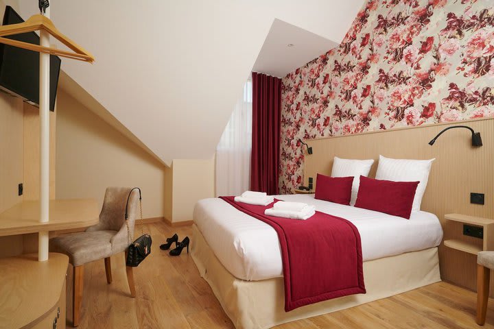 Deluxe Double or Twin Room