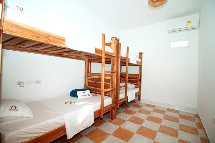 Bed in 4  - Female Dormitory Shared Bathroom