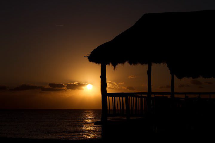 Atardecer desde el hotel Ventanas al Mar en la isla de Cozumel