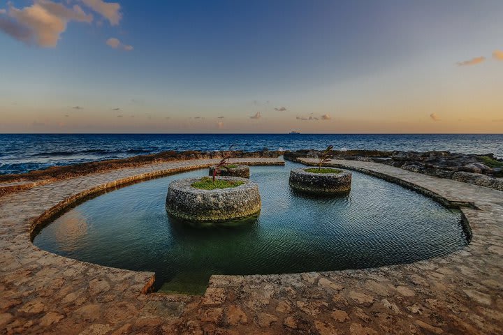 Oceanfront pool