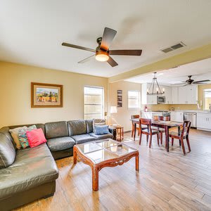 Sunny San Antonio Home Near Downtown: Pets Welcome